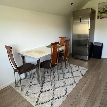 Apartamento Cu Curte Gruia Cluj-Napoca
