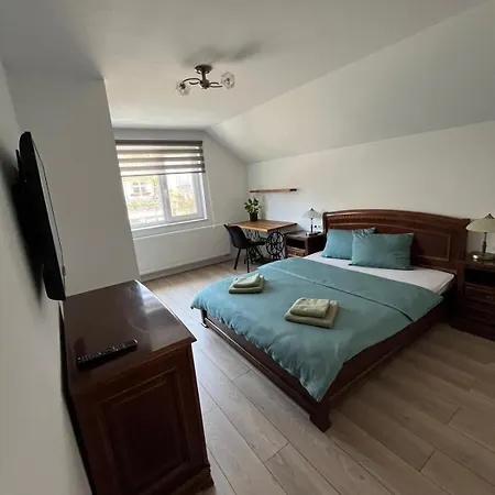 Cu Curte Gruia Appartamento *