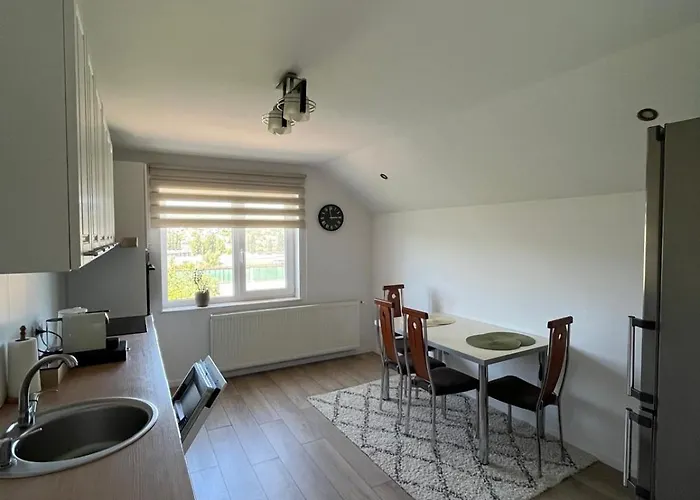 Appartamento Cu Curte Gruia